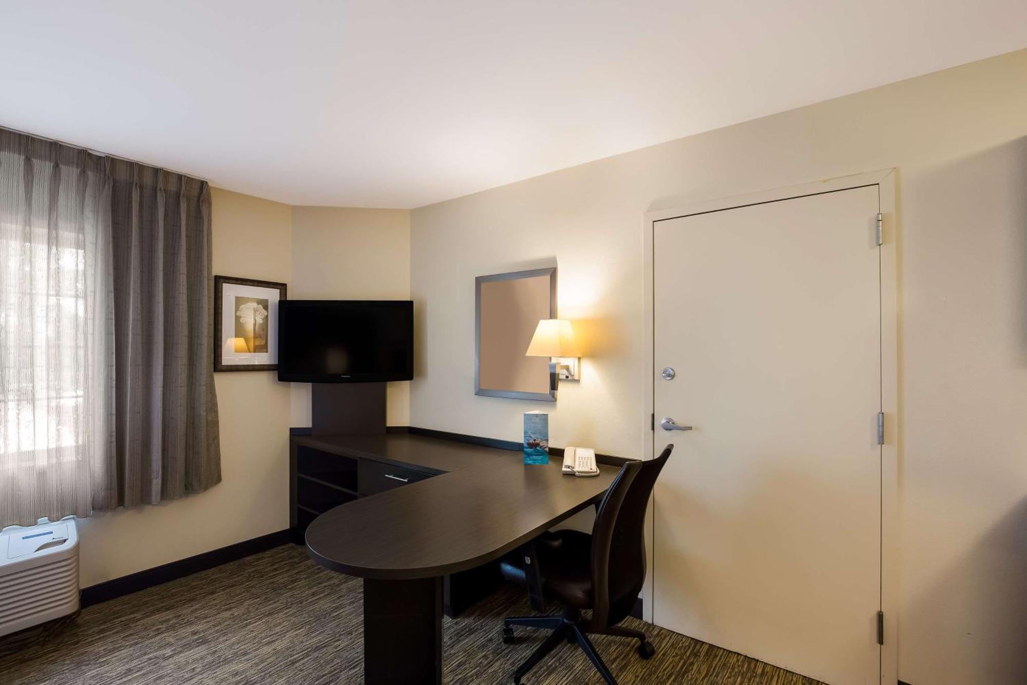 Sonesta Simply Suites St Louis Earth City Exterior foto